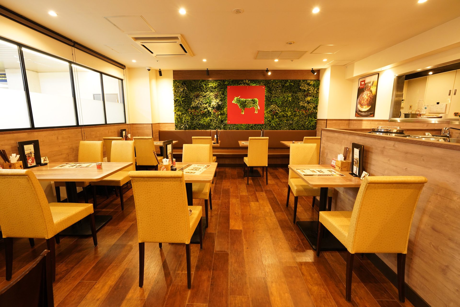 津の田ミート エミル高槻店の店舗写真